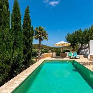https://villa-can-curreu.ibizaislandhotels.net